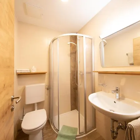 Апартаменти Haus Alpenstern Зельден