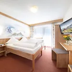Haus Alpenstern Διαμέρισμα *